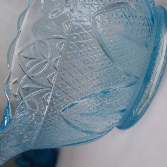 Ice blue etched floral star pattern serving dish decor catch all - Picture 7 of 14